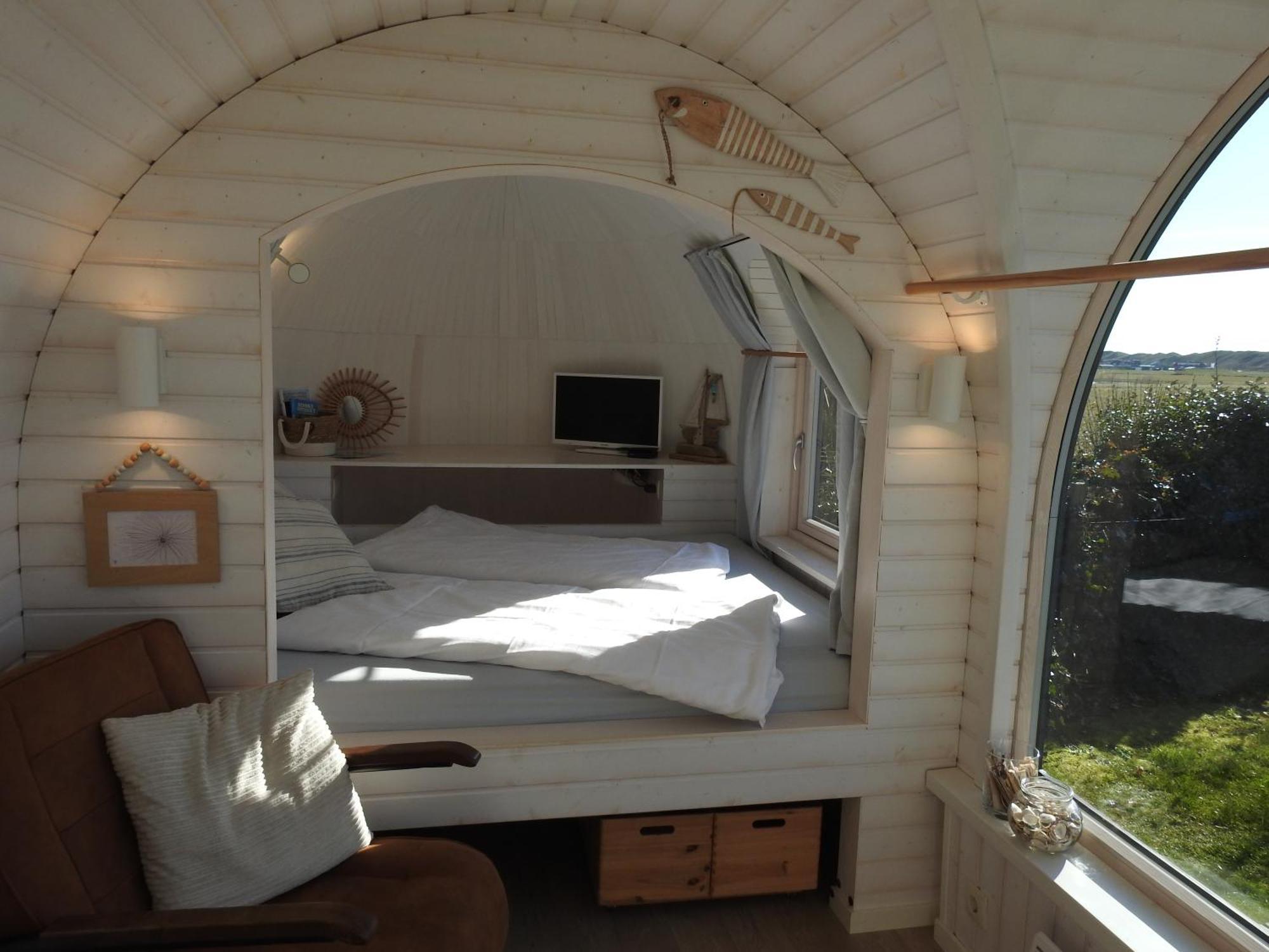 Campsite Tiny House De Boet, In Natuurgebied En Vlakbij Het