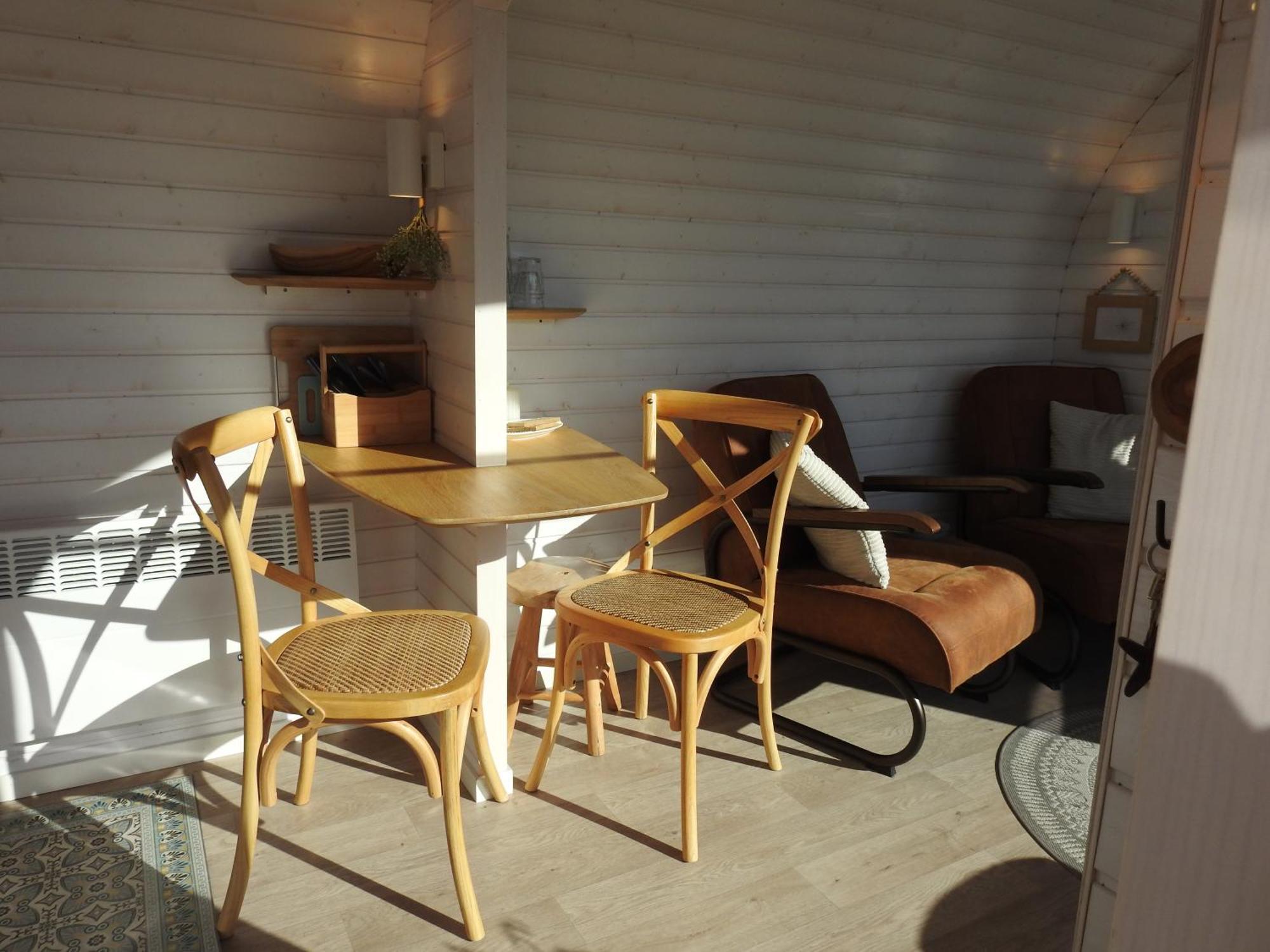 Campsite Tiny House De Boet, In Natuurgebied En Vlakbij Het *